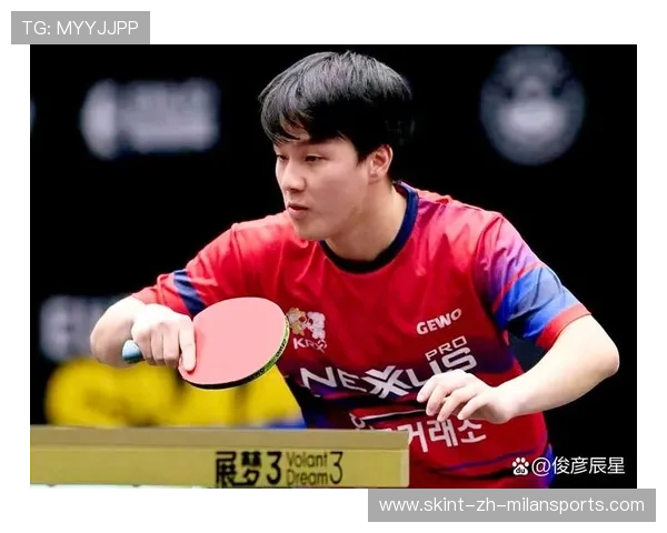 男单多名选手在训练中加强后场杀突组合